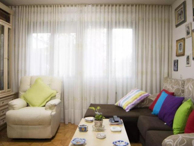 Single Bed in Room in a shared 3 bedroom apartment for rent in Casco Histórico de Vicálvaro, only for male students
