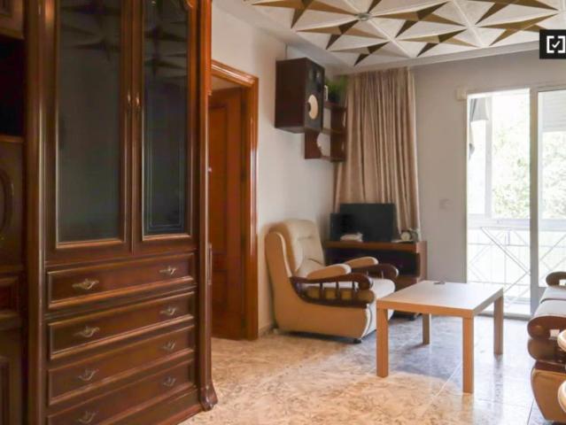 Single Bed in Room in a shared 3 bedroom apartment for rent in Getafe