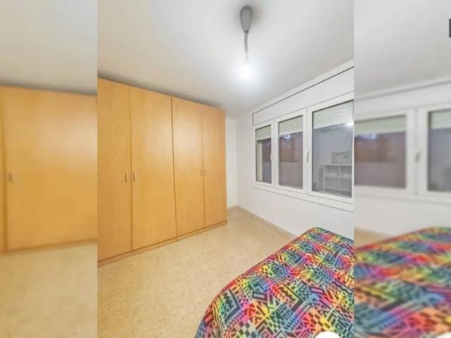 Single Bed in Room in a shared 4 bedroom apartment for rent in El Carmel, bills included