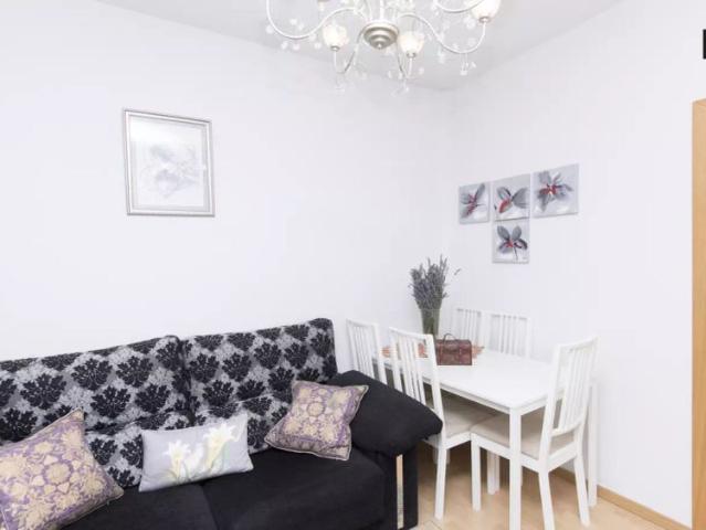 Single Bed in Room in a shared 4 bedroom apartment for rent in Ibiza, professionals only