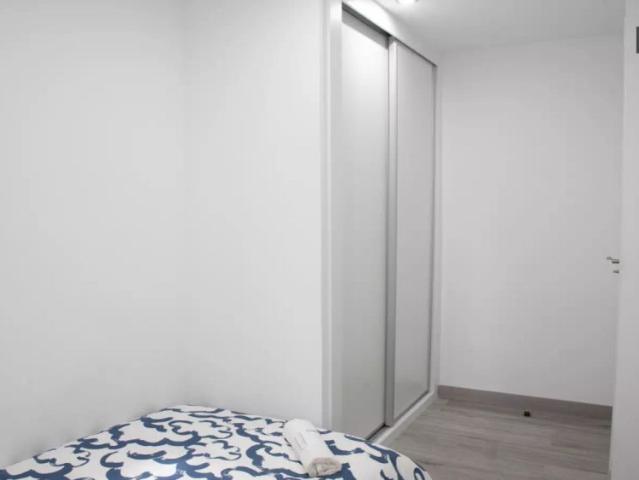 Single Bed in Room in a shared 4 bedroom apartment for rent in San Cristóbal, perfect for professionals