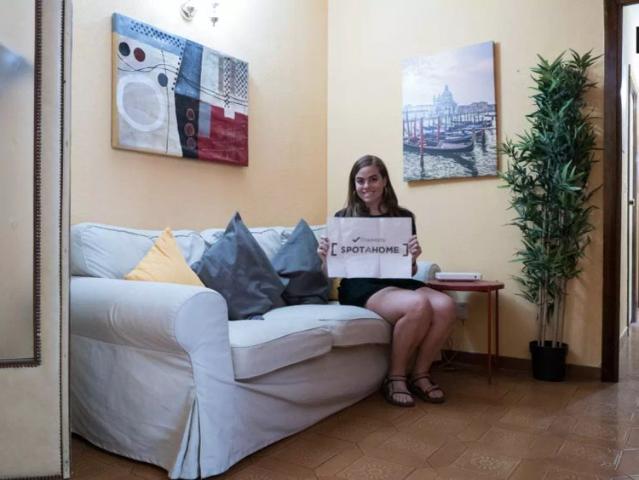 Single Bed in Room in a shared 5 bedroom apartment for rent in Alcalá de Henares