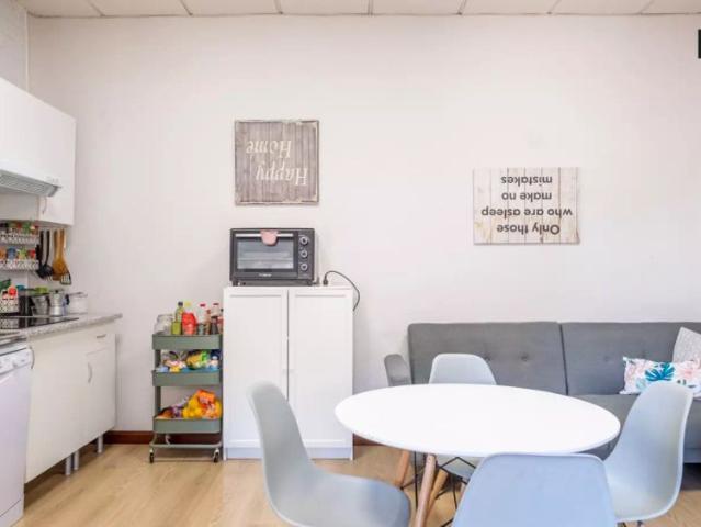 Single Bed in Room in a shared 8 bedroom apartment for rent in Alcalá de Henares, ideal for students
