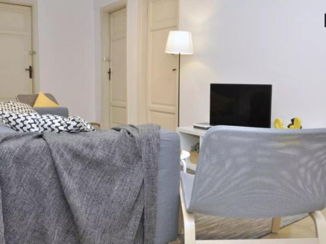 Single Bed in Room in a shared 8 bedroom apartment for rent in Sant Gervasi Galvany, professionals and students only, no couples