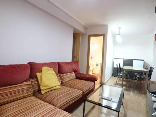 Single Bed in Rooms for rent in 4 bedroom, 2 bathroom apartment with balcony in Poblats Marítims