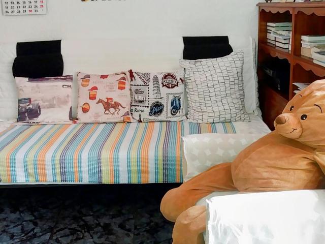 Single bedroom, with balcony, in 3 bedroom apartment