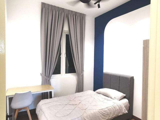 Single bedroom fully furnished free wifi free cleaning