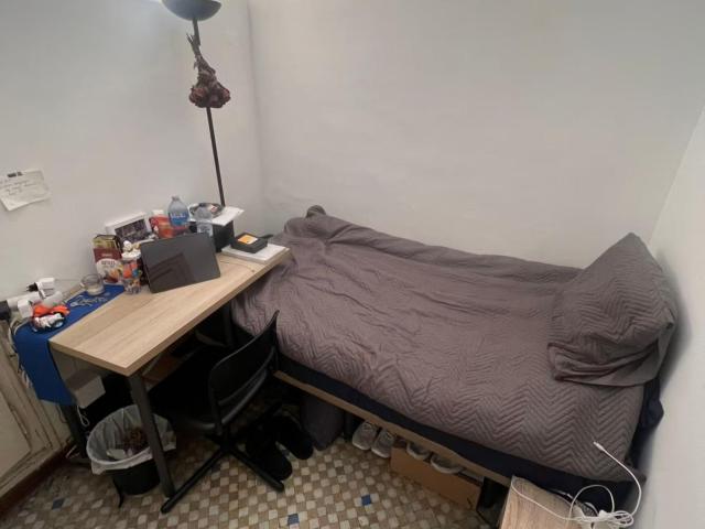Single bedroom near Sagrada Familia
