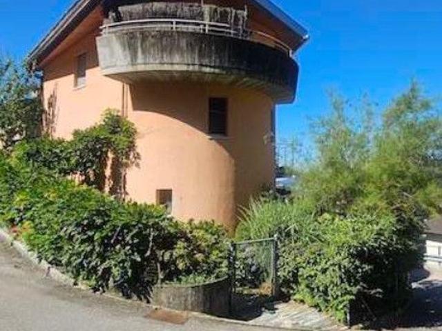 Single family house on sale in Davesco Soragno Ref 29102508183 | dreamo. Ch