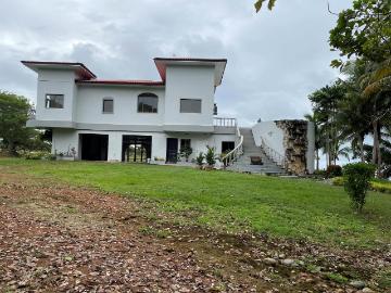 Single Family House For Sale in San Lorenzo