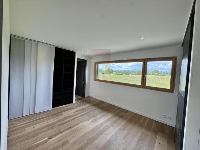 Single family house with 10 rooms for rent in Choulex 368 m² | dreamo. Ch