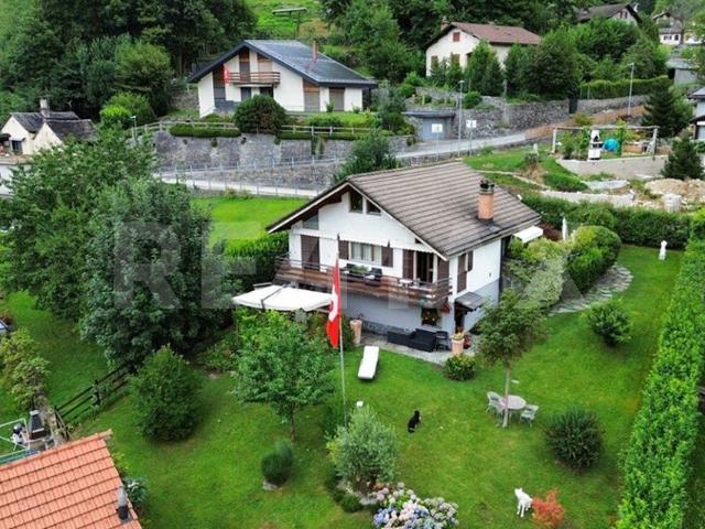 Single family house with 10 rooms on sale in Torre 180 m² | dreamo. Ch