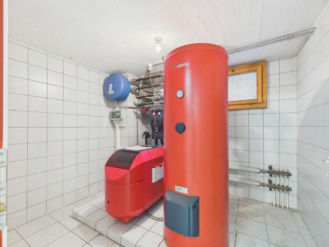 Single family house with 10 rooms on sale in Delémont 237 m² | dreamo. Ch