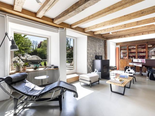 Single family house with 10 rooms on sale in Genolier 400 m² | dreamo. Ch