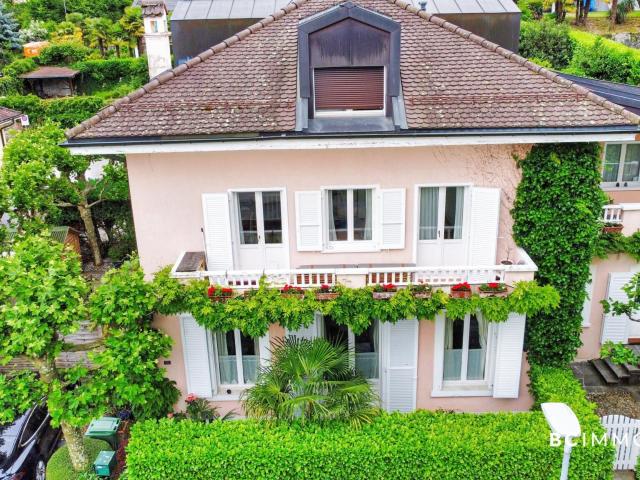 Single family house with 12 rooms on sale in Villeneuve 420 m² | dreamo. Ch