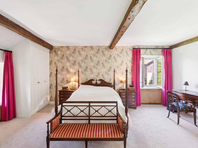 Single family house with 13.5 rooms on sale in Presinge 350 m² | dreamo. Ch