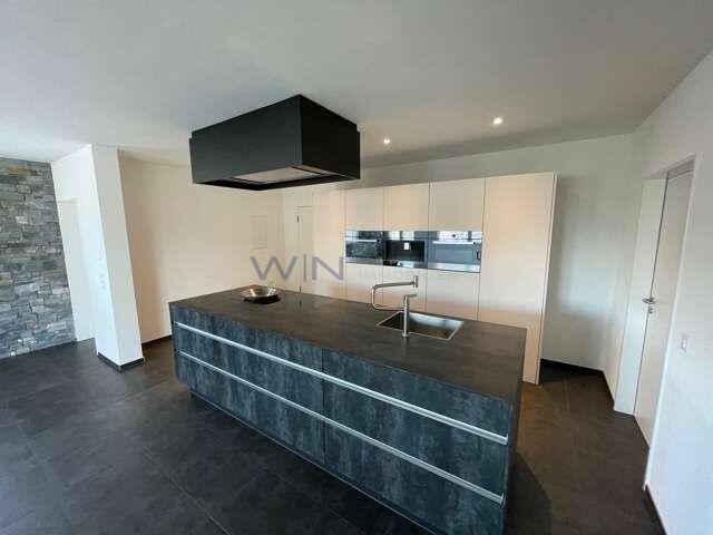 Single family house with 13 rooms on sale in Dagmersellen 580 m² | dreamo. Ch