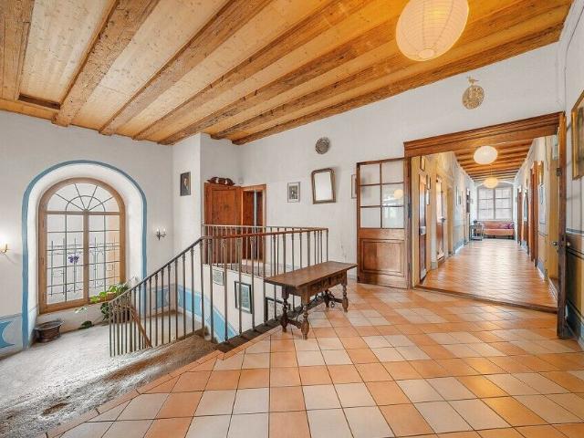 Single family house with 13 rooms on sale in Estavayer le Lac 600 m² | dreamo. Ch