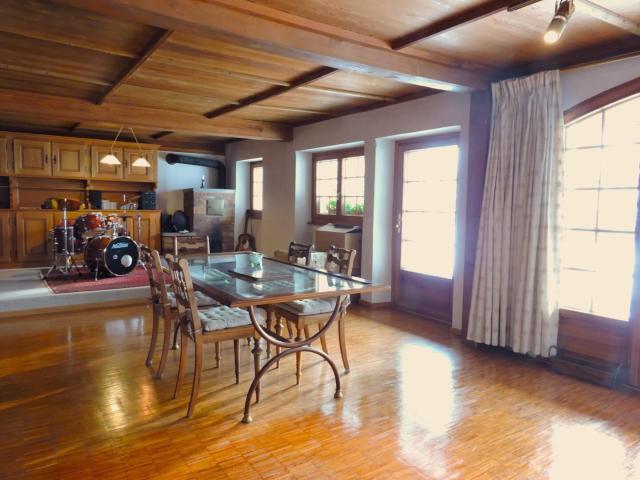 Single family house with 7.5 rooms on sale in Blonay 224 m² | dreamo. Ch