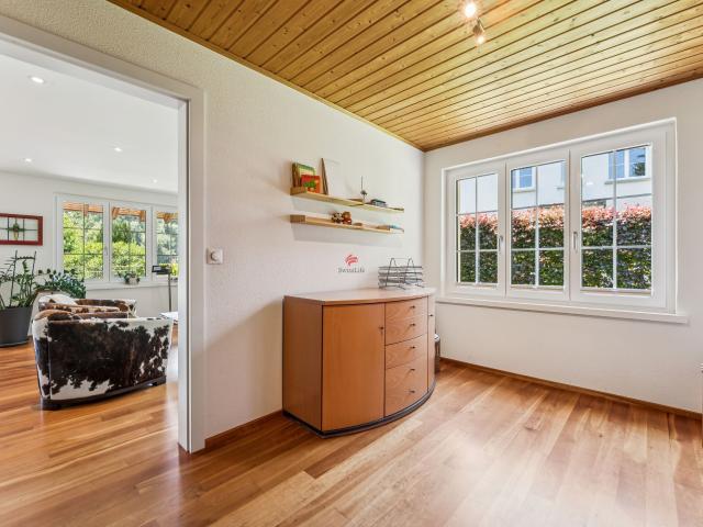Single family house with 7.5 rooms on sale in Burg AG 190 m² | dreamo. Ch