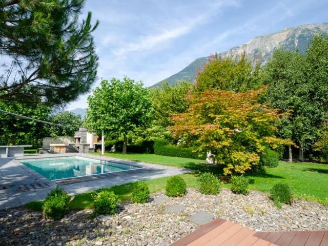 Single family house with 7.5 rooms on sale in Fully Ref 7815 | dreamo. Ch