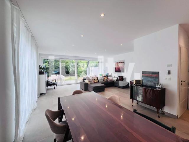 Single family house with 7 rooms for rent in Thônex 210 m² | dreamo. Ch