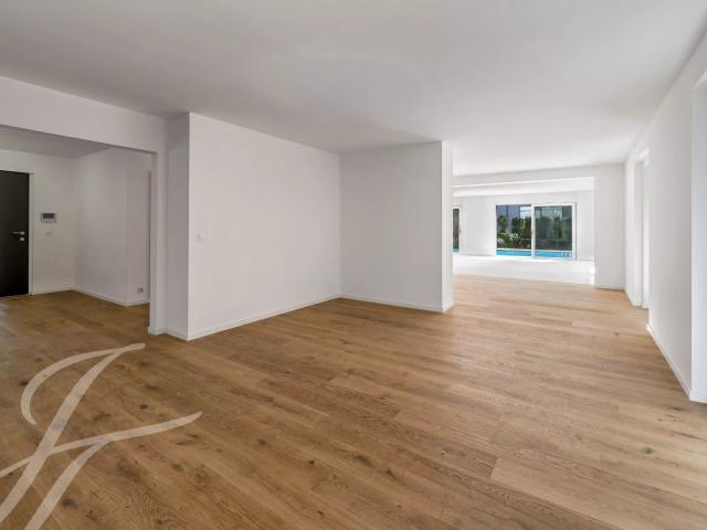 Single family house with 7 rooms on sale in Collonge Bellerive 450 m² | dreamo. Ch