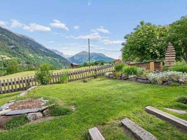 Single family house with 7 rooms on sale in Ernen 203 m² | dreamo. Ch