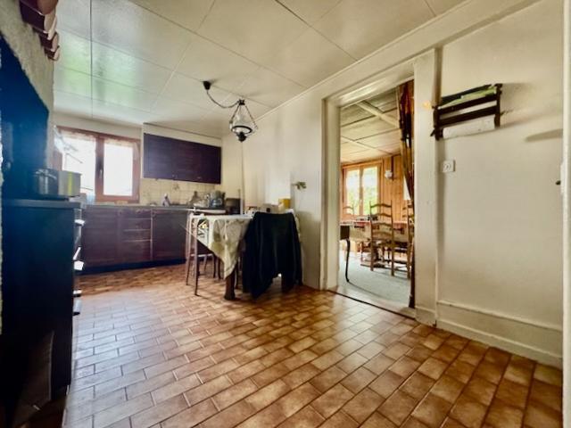 Single family house with 7 rooms on sale in Les Brenets 250 m² | dreamo. Ch