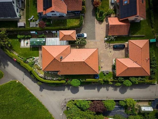 Single family house with 7 rooms on sale in Leutwil 310 m² | dreamo. Ch
