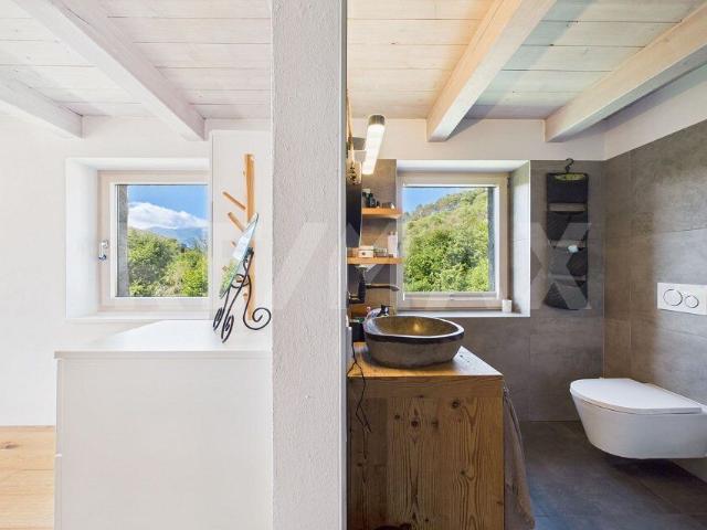 Single family house with 7 rooms on sale in Tesserete 240 m² | dreamo. Ch