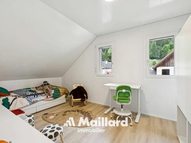 Single family house with 4.5 rooms on sale in Boveresse 132 m² | dreamo. Ch