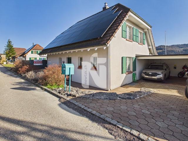 Single family house with 4.5 rooms on sale in Liesberg Dorf 172 m² | dreamo. Ch