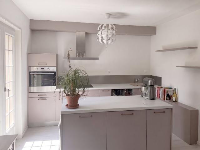 Single family house with 4.5 rooms on sale in Pampigny 130 m² | dreamo. Ch