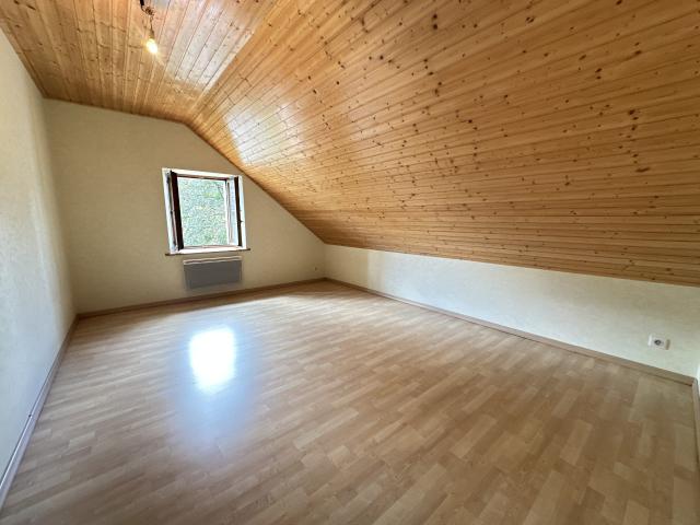 Single family house with 4.5 rooms on sale in Vaufrey 86 m² | dreamo. Ch