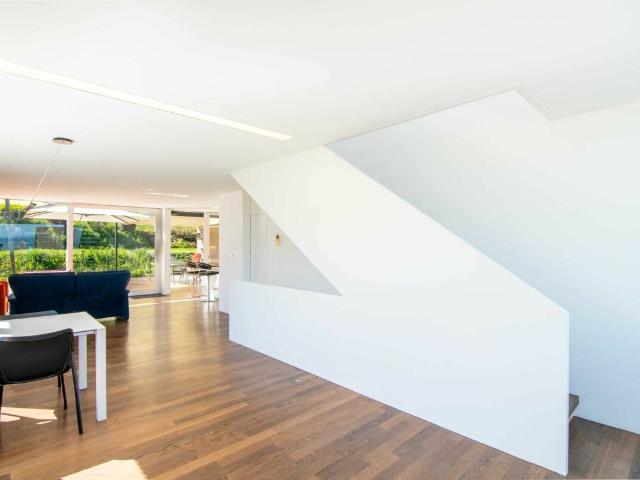 Single family house with 4 rooms on sale in Spiegel b. Bern 227 m² | dreamo. Ch