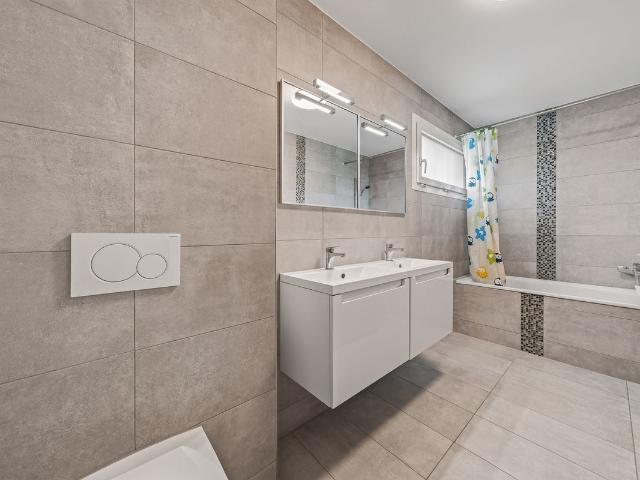 Single family house with 5.5 rooms on sale in Carrouge VD 82 m² | dreamo. Ch