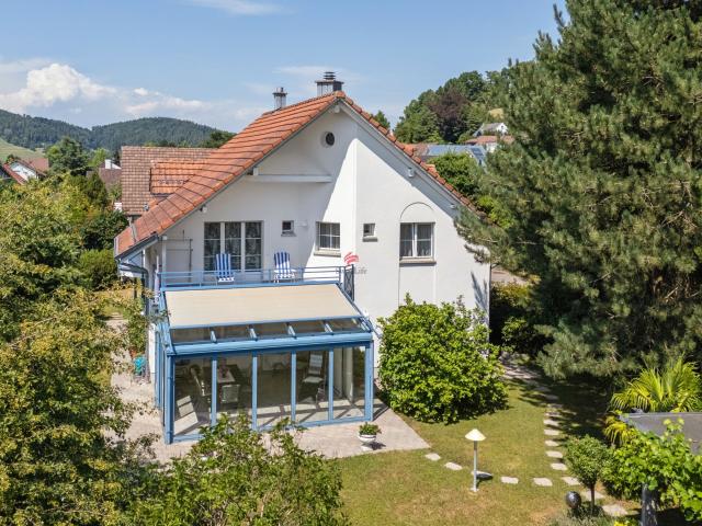 Single family house with 5.5 rooms on sale in Elgg 265 m² | dreamo. Ch