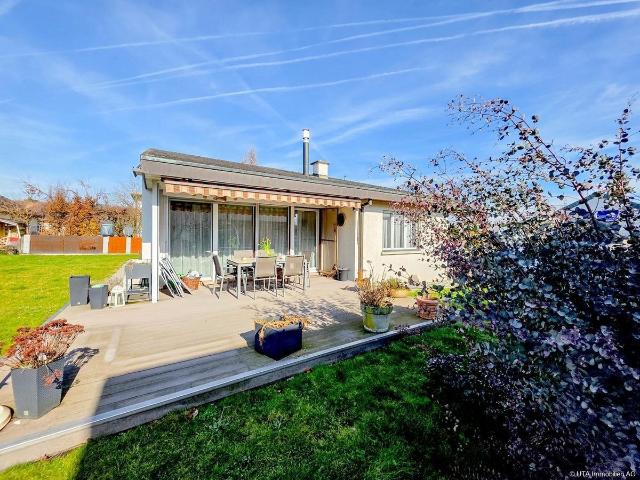 Single family house with 5.5 rooms on sale in Koblenz 128 m² | dreamo. Ch
