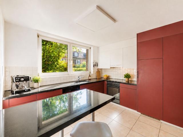 Single family house with 5.5 rooms on sale in Kanton Zürich, Dietlikon 204 m² | dreamo. Ch