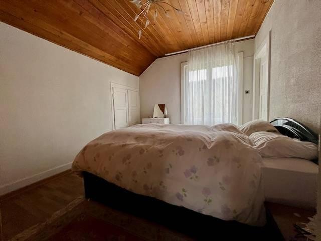 Single family house with 5.5 rooms on sale in Les Verrières 126 m² | dreamo. Ch