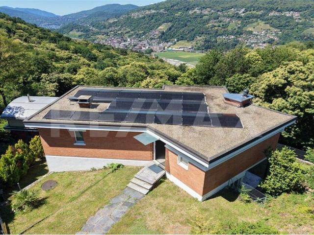Single family house with 5.5 rooms on sale in Lugano 150 m² | dreamo. Ch