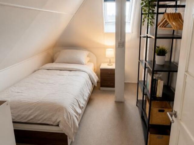 Single family house with 5.5 rooms on sale in Neuchâtel 186 m² | dreamo. Ch