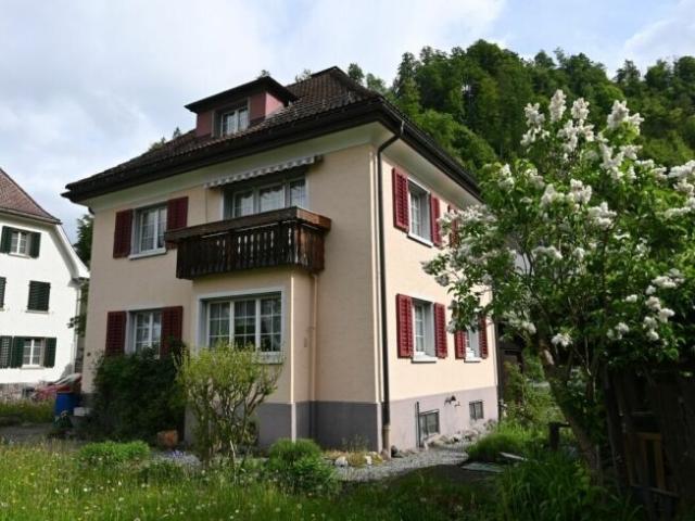 Single family house with 5.5 rooms on sale in Schwanden GL Ref 8057 | dreamo. Ch