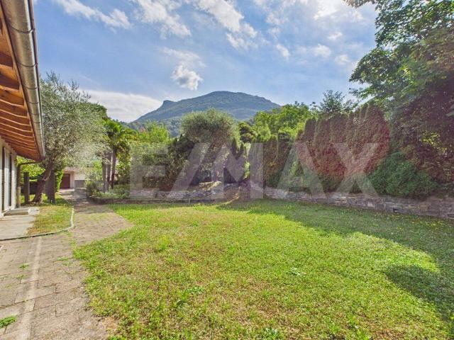 Single family house with 5.5 rooms on sale in Pregassona 160 m² | dreamo. Ch
