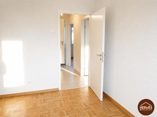 Single family house with 5.5 rooms on sale in Roche 160 m² | dreamo. Ch