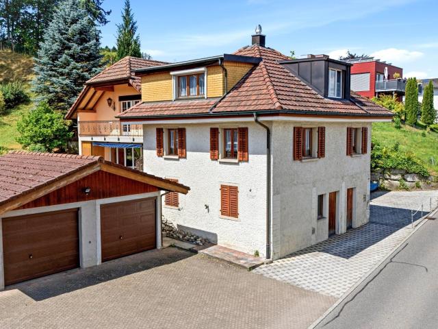 Single family house with 5.5 rooms on sale in Reinach AG 241 m² | dreamo. Ch