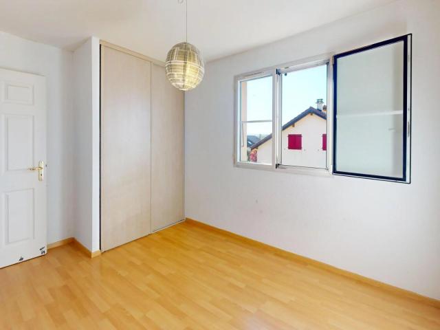 Single family house with 5 rooms on sale in Beaumont 138 m² | dreamo. Ch