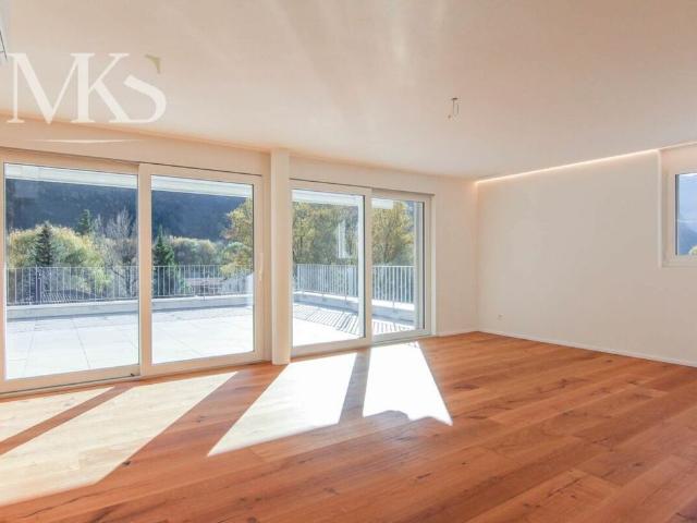 Single family house with 5 rooms on sale in Lax | dreamo. Ch