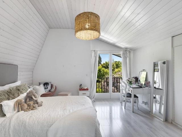 Single family house with 6.5 rooms on sale in Brent 344 m² | dreamo. Ch